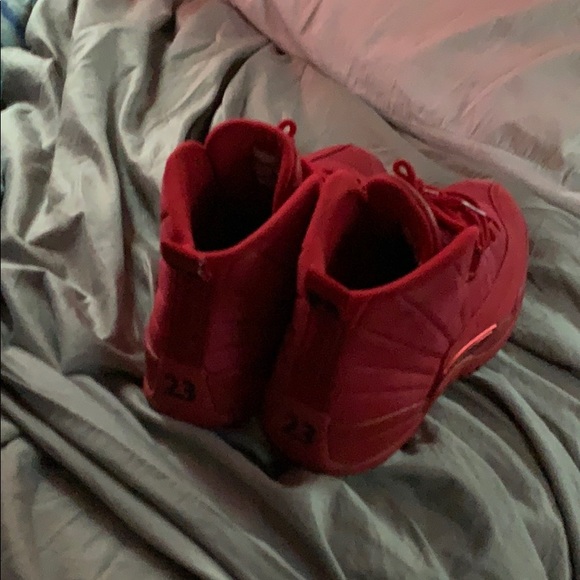 All red 11 in good shape no box size 8 in a half - Picture 2 of 2
